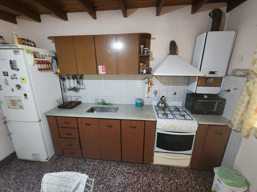 Venta!!! Casa Ideal Vivienda Multifamiliar. Lote De 10 X 33mts. Villa Celina.
