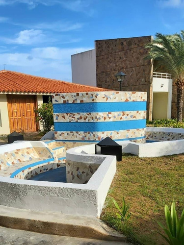 Imagen 15 de 16 de Johanna Castillo Vende Hotel En Playa Caribe 04145951217