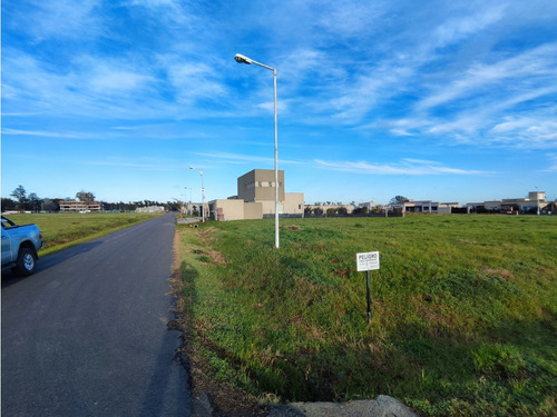 Hermoso Lote Esquina Bº Los Alamos I
