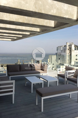 Alquiler Apartamento 2 Dormitorios Con Terraza. Centro