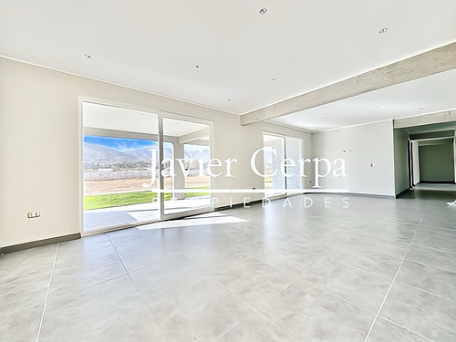 Casa Nueva Con Acceso Controlado