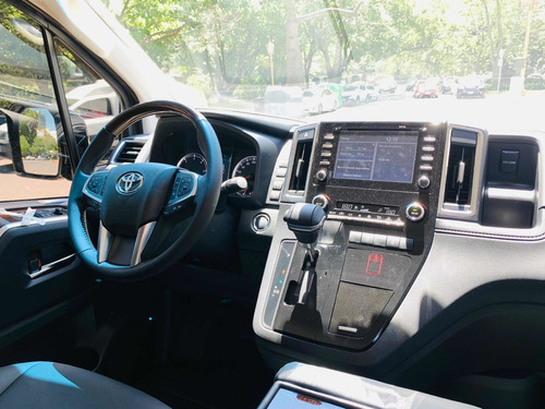 Imagen 16 de 16 de Toyota Hiace 2022 2.8 Tdi Wagon 6at 10a