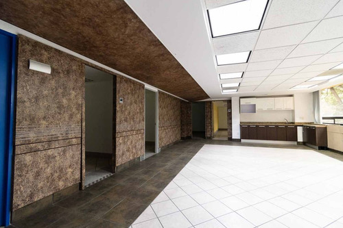 Renta Edificio Precio $300.00 M2