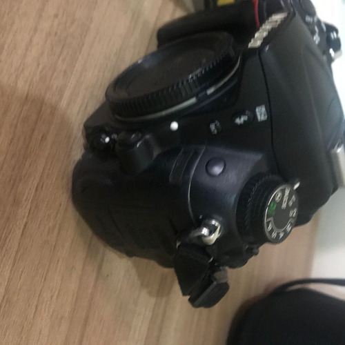 Camera Nikon D7000