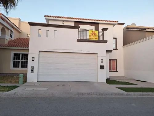 Se Vende Casa Fracc. Volterra Zona Sarzana - foto 1