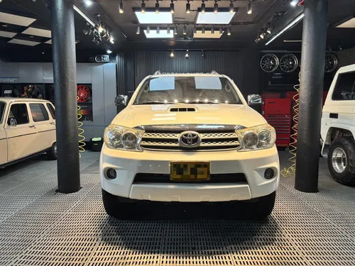Toyota Fortuner 3.0 Srv