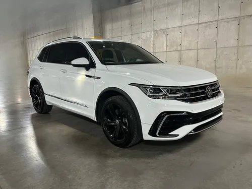 Volkswagen Tiguan 2.0 Tsi R-Line 10 Años Dsg7