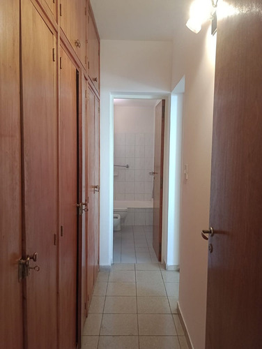 Departamento En Venta En El Corazón De Godoy Cruz