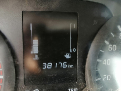 Nissan Np300 Estaquita 2016 Caja Seca