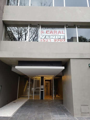 Imagen 2 de 3 de Cochera Fija Cubierta En Villa Urquiza Edificio A Estrenar