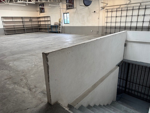 Renta Bodega En Tlahuac En Un 2do Nivel