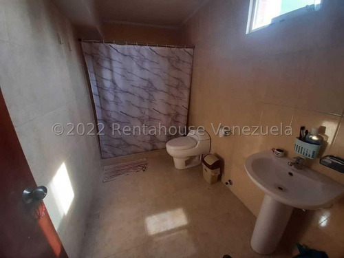 Imagen 18 de 30 de Gustavo Zavala Rentahouse 22-23887