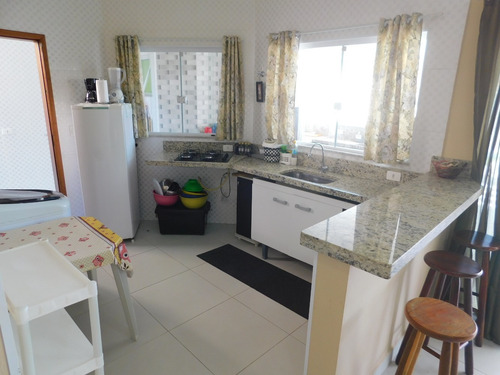 Casa Com Piscina A Venda Na Praia De Peruíbe