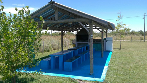 Imagen 2 de 14 de Cabañas En Laguna Chascomus Adaptada C/ Piscina