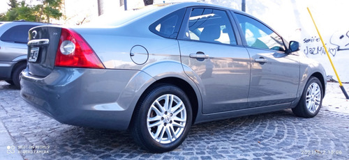 Ford Focus 2.0 Ghia Exe