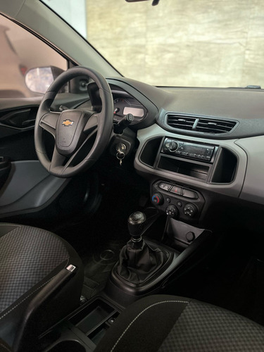 Chevrolet Onix ONIX HATCH Joy 1.0 8V Flex 5p Mec.