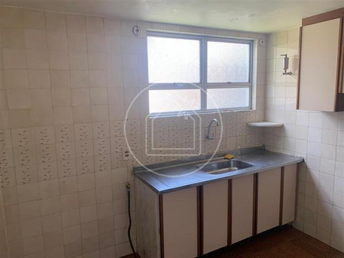 Imagem 5 de 16 de Apartamento - Ref: 878719