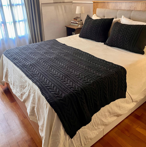 Combo Manta Pie De Cama, Artesanal Lana 200 X 90 +2 Fundas Gris Grafito