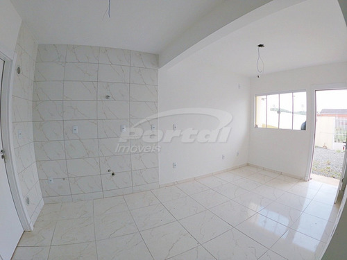 Sobrado Com 2 Dormitórios E 1 Vaga De Garagem Bairro Nossa Senhora Da Paz E Próximo Escola, Creche, Posto De Saúde Distancia Do Mar A 2km - 3578968v