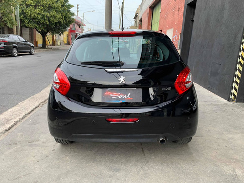 Peugeot 208 1.6 Feline 2013