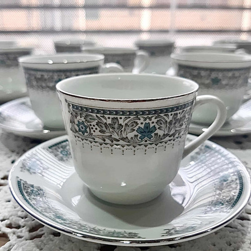 6 Tazas De Café De Porcelana China (hay Dos Juegos)