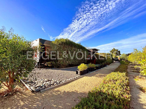 Casa Impecable En Parcela.