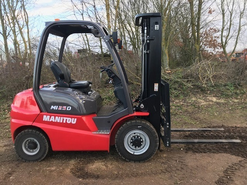 Autoelevador Manitou 2500kg Carretilla Elevador Montacarga
