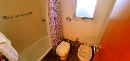 Imagen 11 de 30 de Venta-centro- Av. San Martín- Carlos Paz- Departamento De Categoría- 2 Dormitorios- 1 En Suite-cochera-balcón- Edificio Etoile 2- Amenities-pileta