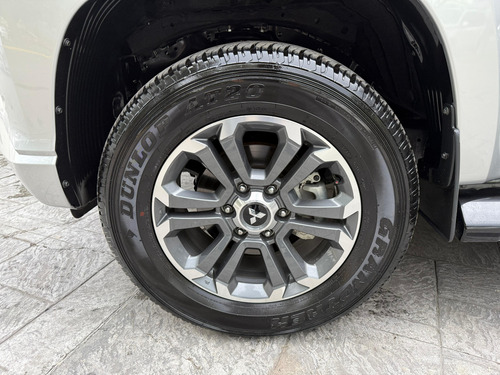 Mitsubishi L200 2.4 Cd Gls 4X4 At