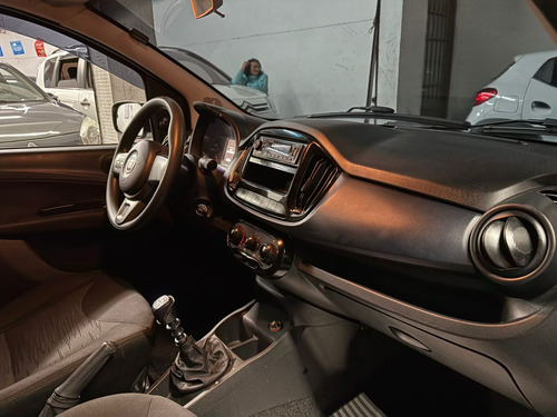 Fiat Uno 1.0 Attractive Flex 5p