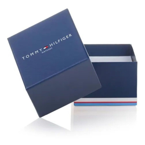 Reloj Tommy Hilfiger 1791512 Malla Plateada, Fondo Negro Color de la correa Plateado Color del bisel Dorado Color del fondo Gris oscuro