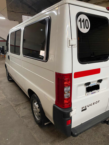 Imagen 4 de 19 de Peugeot Boxer 2008 2.8 330m Combi Hdi Conf Larga