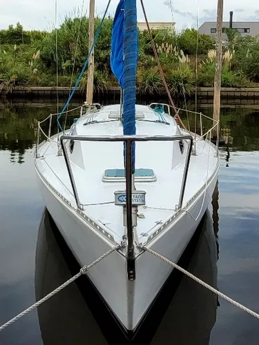 Velero Del Plata 26 - Eslora Y Calado Ideal Para Disfrutar