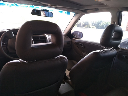 Chevrolet Tracker 2.0 2008 Gasolina 5 Portas