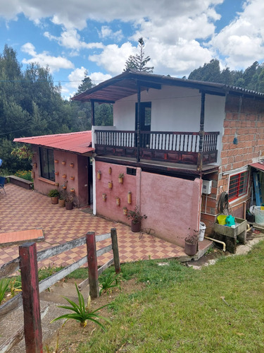 Alquilo Casa Vereda Piedras Blancas, Guarne