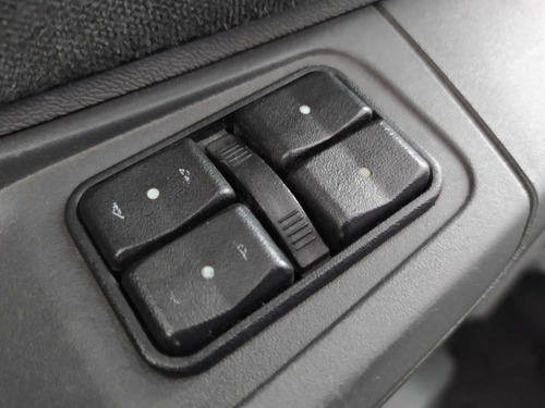 Imagem 8 de 13 de Chevrolet Agile 2011 1.4 Ltz 5p