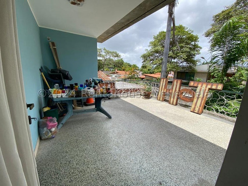 Extraordinaria Planta Alta Con Excelente Ubicación En La Floresta. Mls # 25-3270 Lp