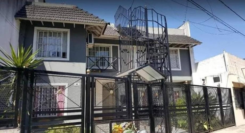 Imagen 1 de 5 de Permuta - Monoambiente En Venta - Moron Centro