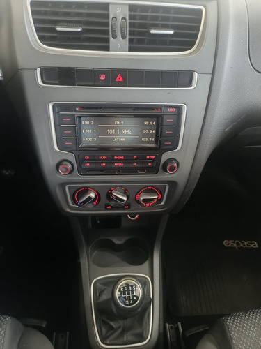 Volkswagen Suran 1.6 Comfortline 101cv