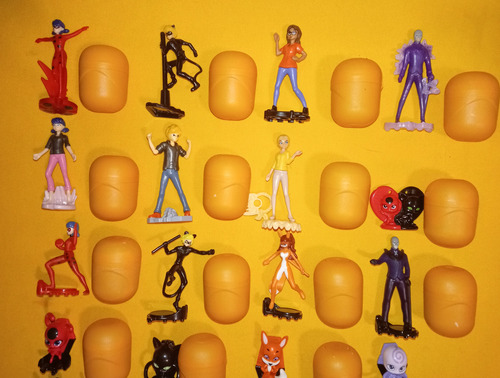 Miraculous Ladybug Kinder Sorpresa Coleccion 24 Diferentes (Usado)
