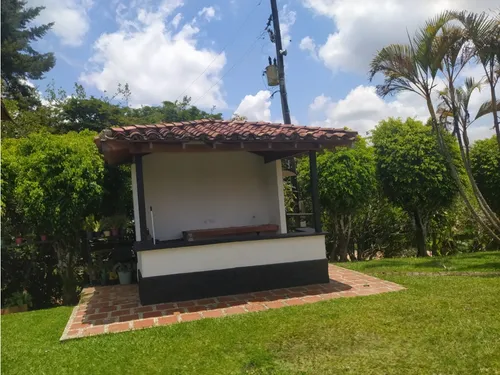 Casa En Arriendo En Guarne