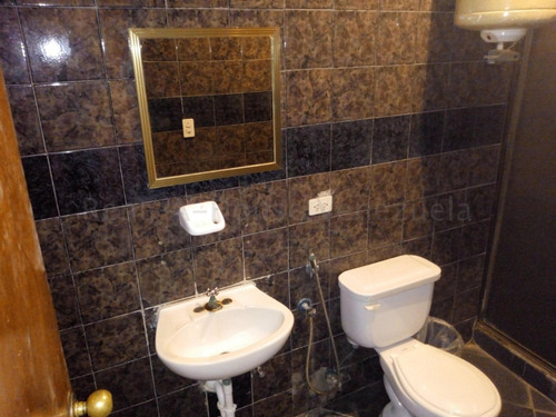 Hotel En Venta Macuto #24-24065 Johana Blanco