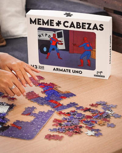 Imagen 6 de 9 de Dígalo Con Memes Memecabezas Spiderman Fight Juego De Mesa