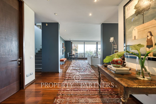 Moderno Penthouse Con Vista Despejada