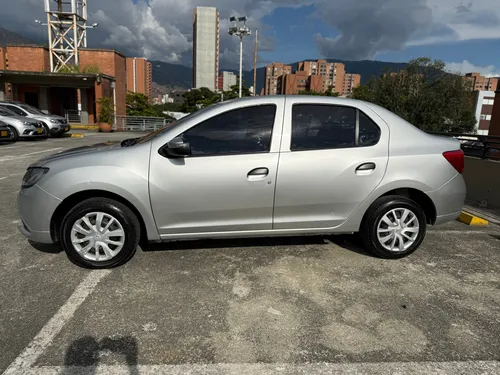 Renault Logan 1.6 Authentique / Life