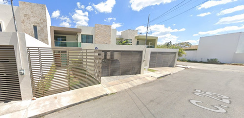 Hermosa Casa En Remate, C. 25, Montebello, Mérida, Yucatán. Vdl