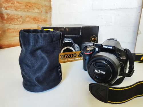 Nikon D5200 