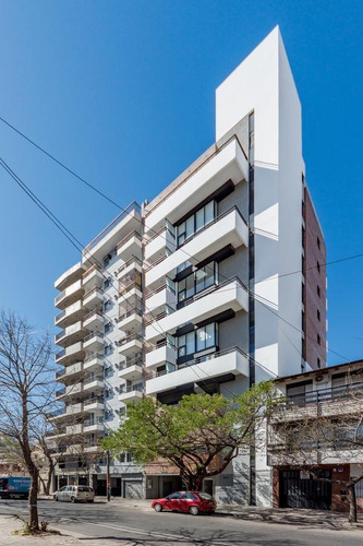 Departamento En Luis Agote