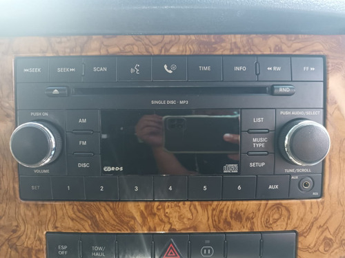 Radio Reproductor Dodge Ram Jeep Grand Cherokee Wk 08 Mopar (Usado)