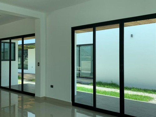 Imagen 3 de 11 de Casa Sola En Renta Residencial Puerta De Hierro